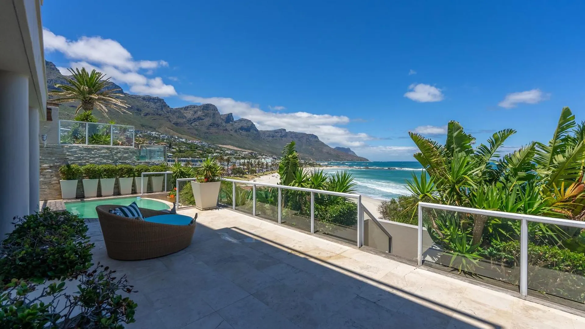 Camps Bay Beach Accommodation Le Cap Villa