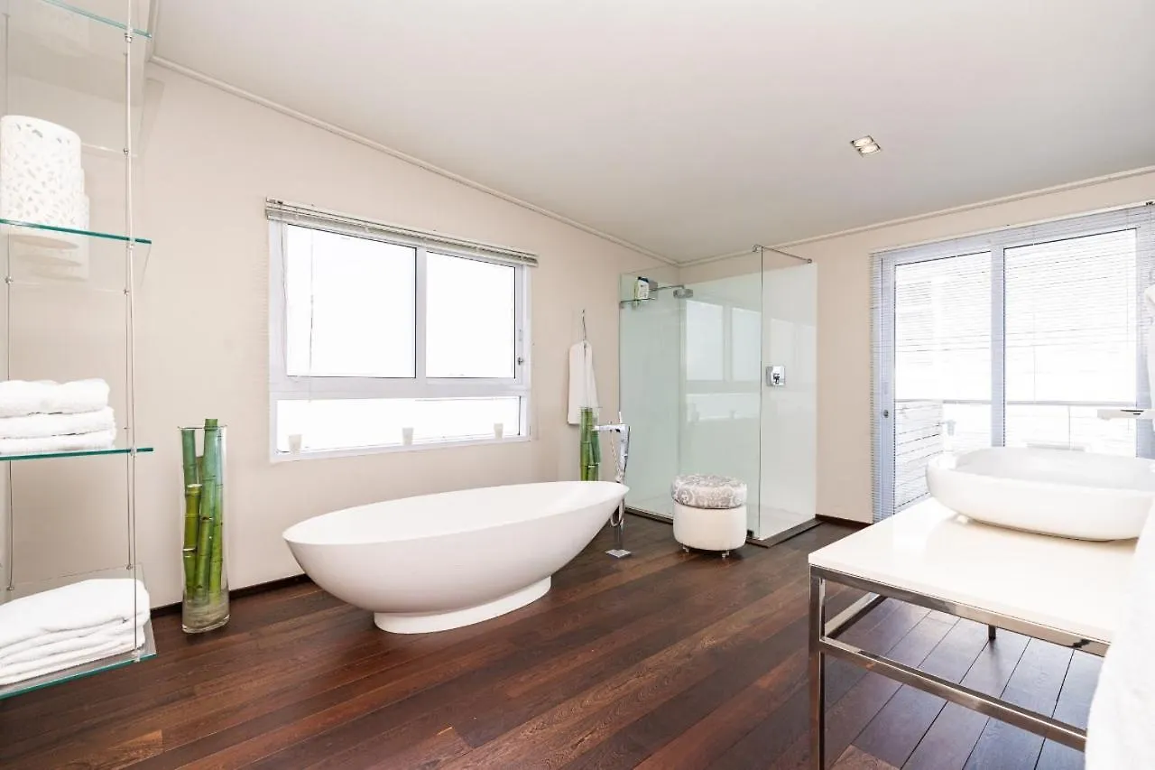 Villa Camps Bay Beach Accommodation Le Cap