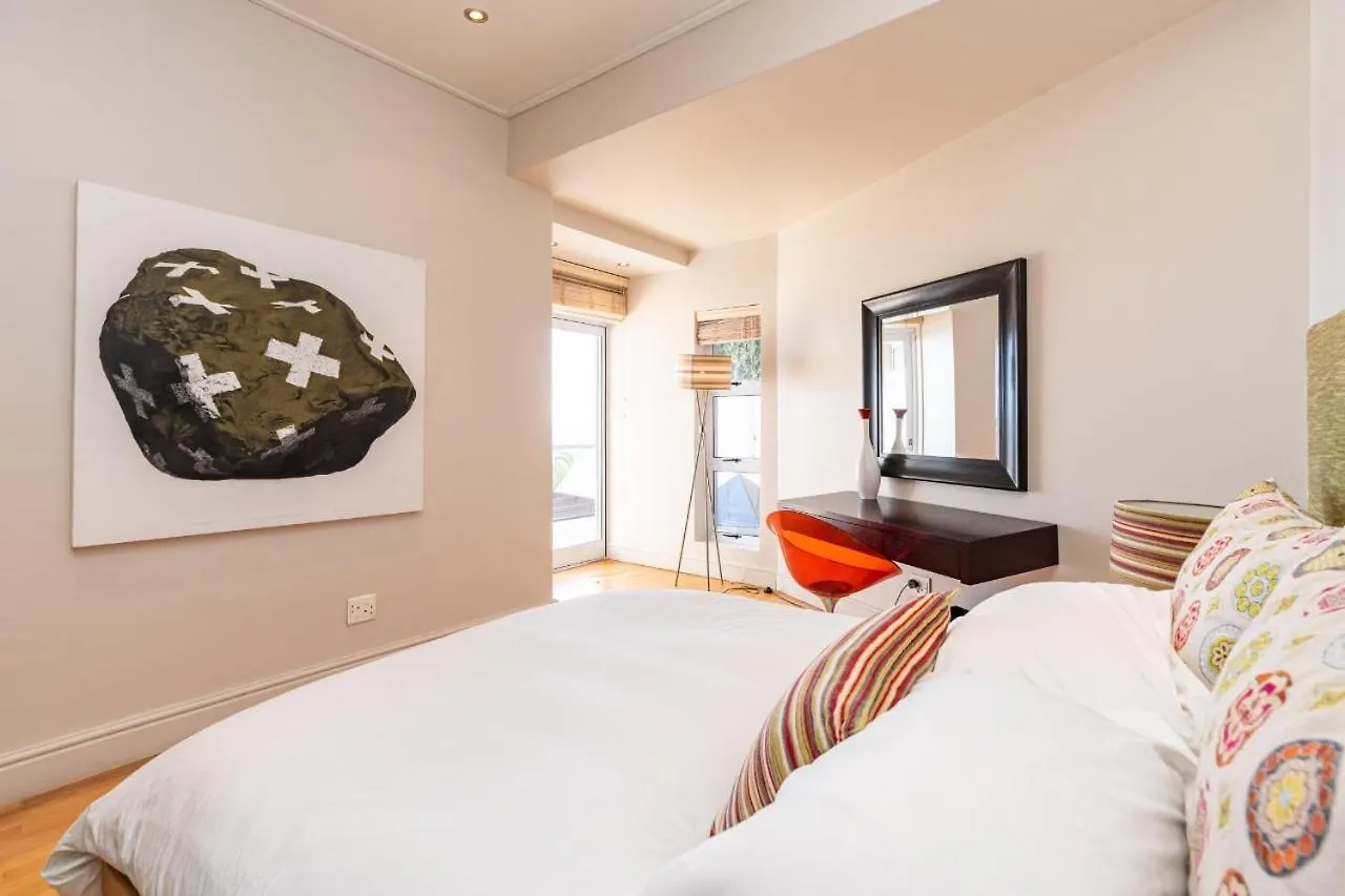Villa Camps Bay Beach Accommodation Le Cap