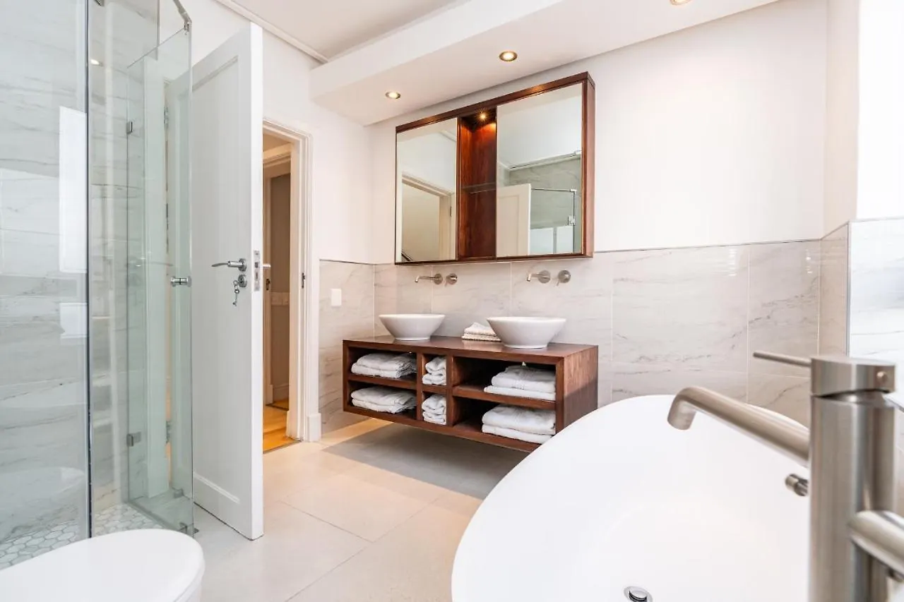 Camps Bay Beach Accommodation Le Cap Villa